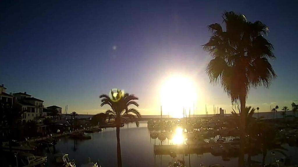 Duquesa Fairways, A Spacious Apartment With Fabulous Views And Facilities Manilva Exteriör bild
