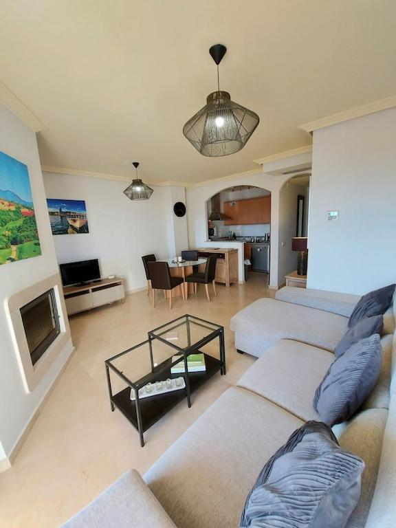Duquesa Fairways, A Spacious Apartment With Fabulous Views And Facilities Manilva Exteriör bild