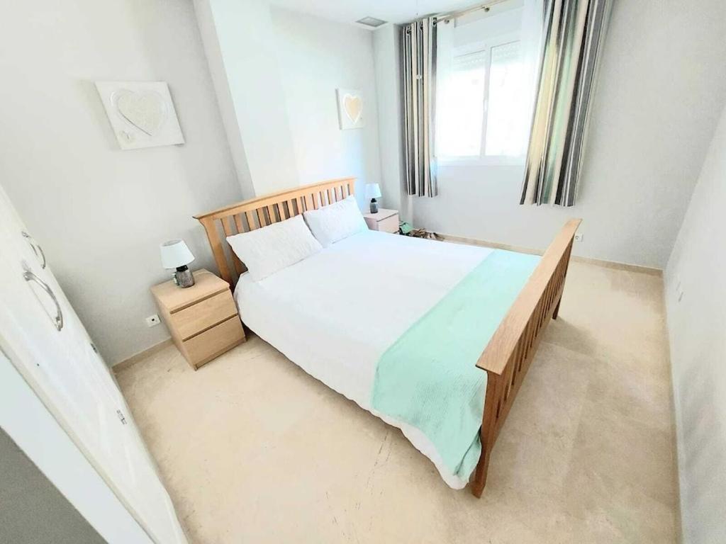 Duquesa Fairways, A Spacious Apartment With Fabulous Views And Facilities Manilva Exteriör bild